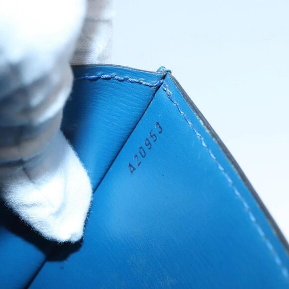 LOUIS VUITTON Epi Pochette Arche Shoulder Bag Blue - Picture 14 of 15